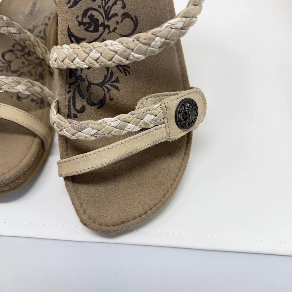 Aetrex Womens 8 Jillian Cream Leather Braided Strap Orthotic Sandals Grandmacore